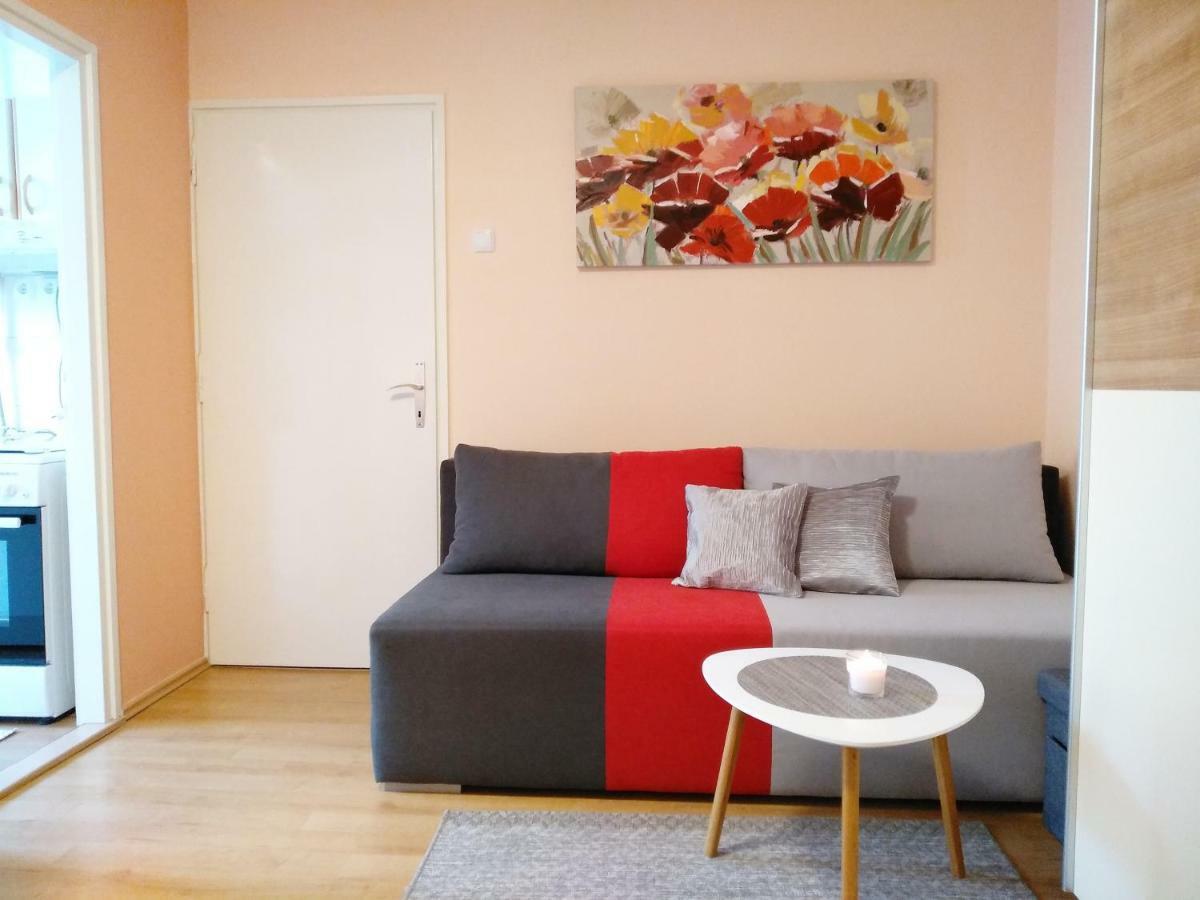 Sunray Studio Apartment Zagreb Exteriör bild