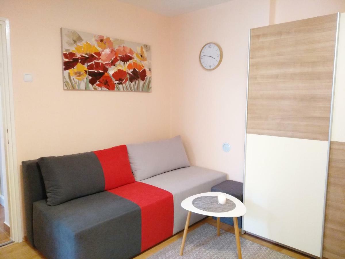 Sunray Studio Apartment Zagreb Exteriör bild
