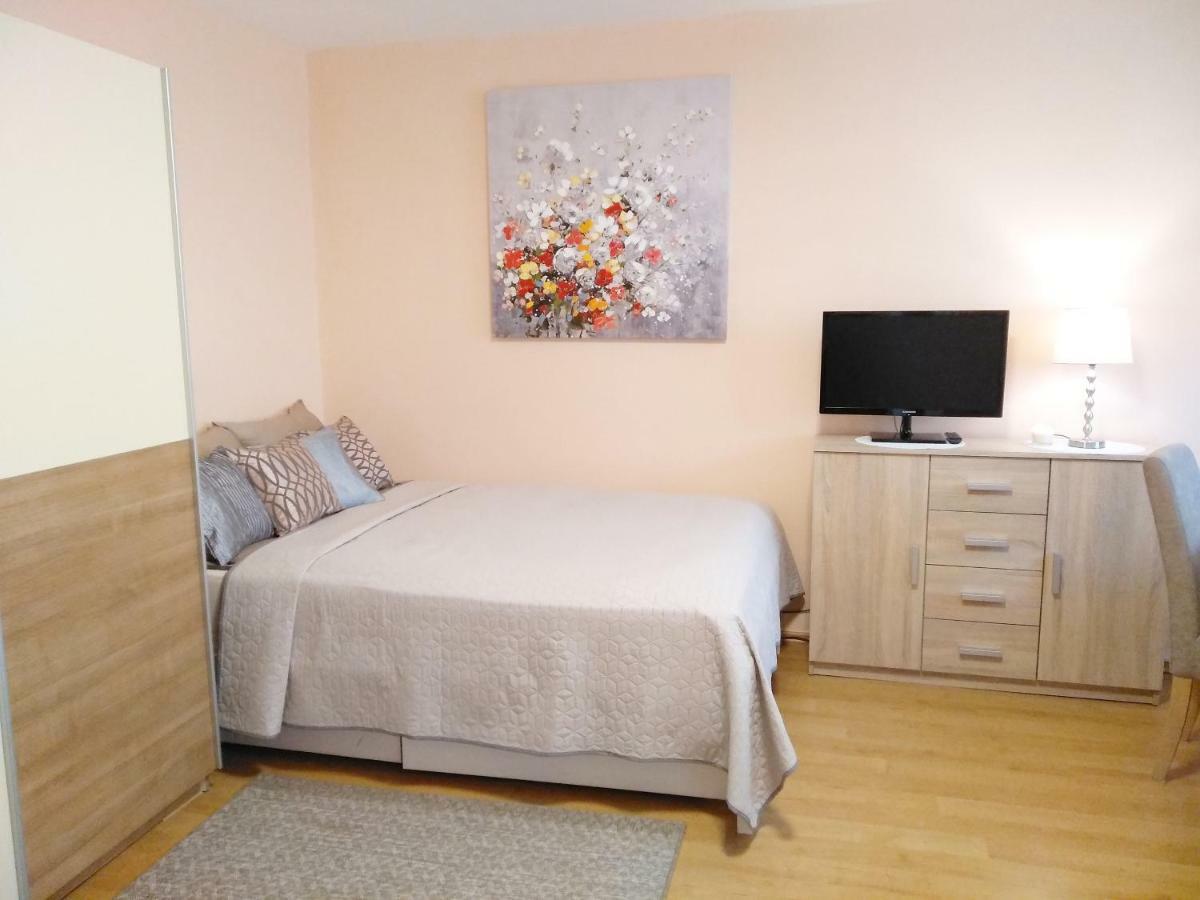 Sunray Studio Apartment Zagreb Exteriör bild