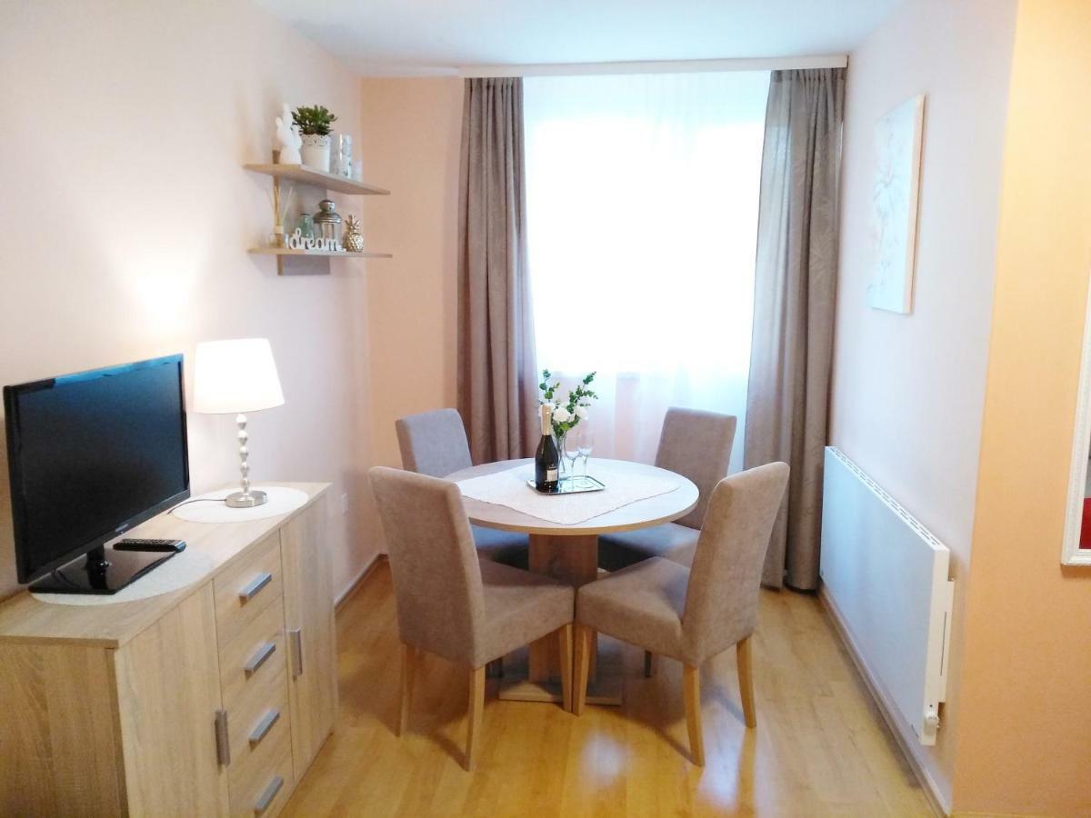 Sunray Studio Apartment Zagreb Exteriör bild